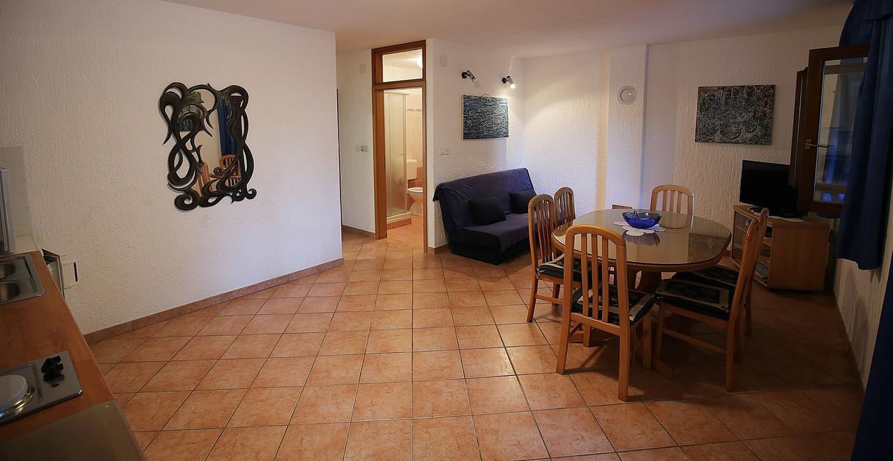 Apartments Coki ฟุนตานา ภายนอก รูปภาพ